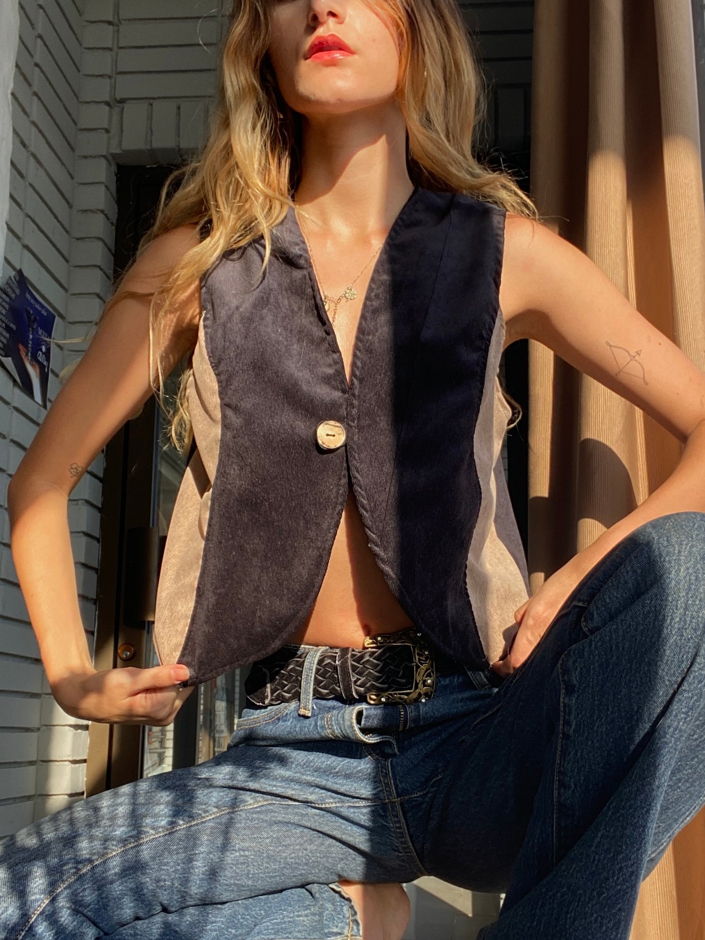 MONDAY BLACK VEST