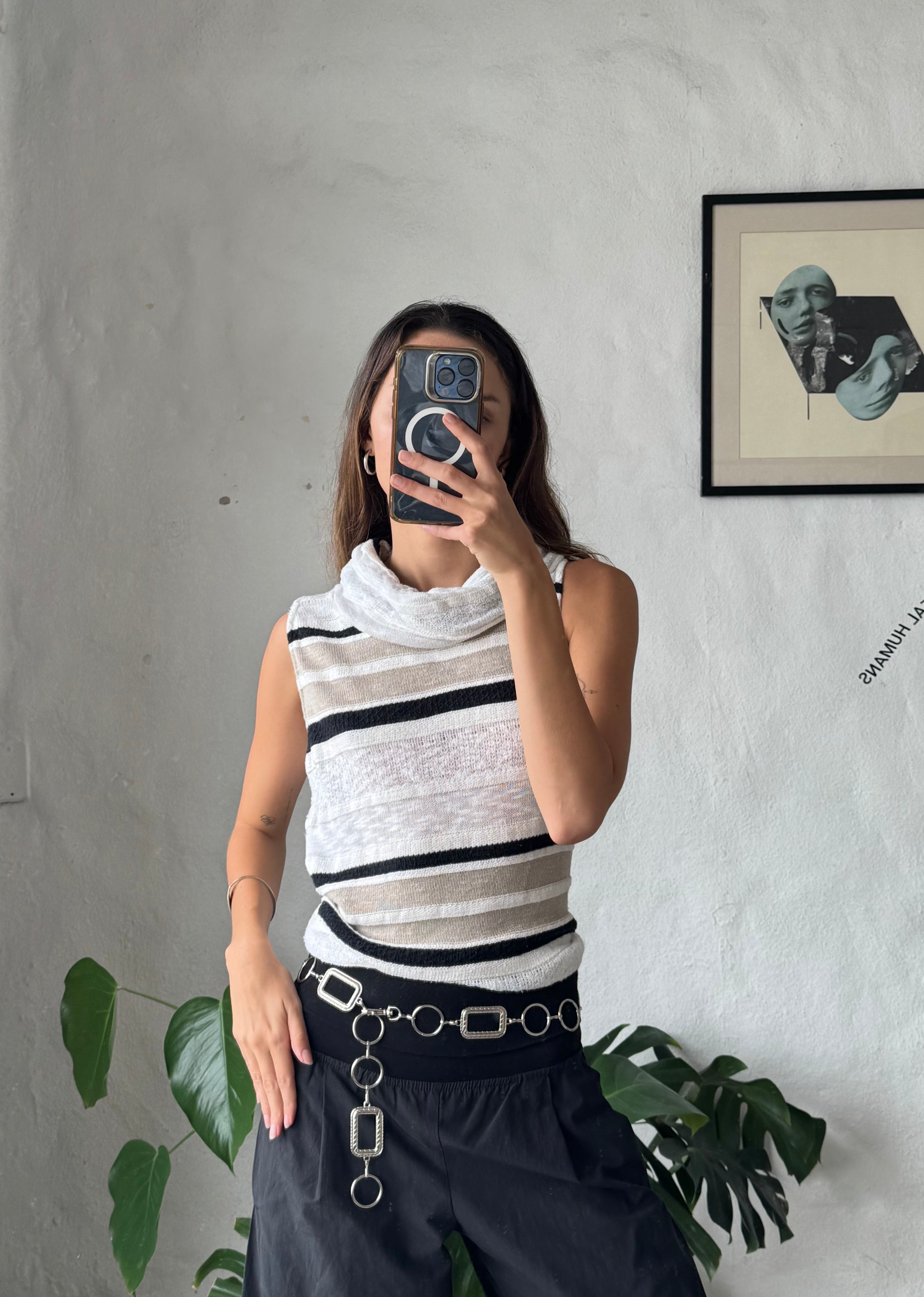 Vest turtleneck