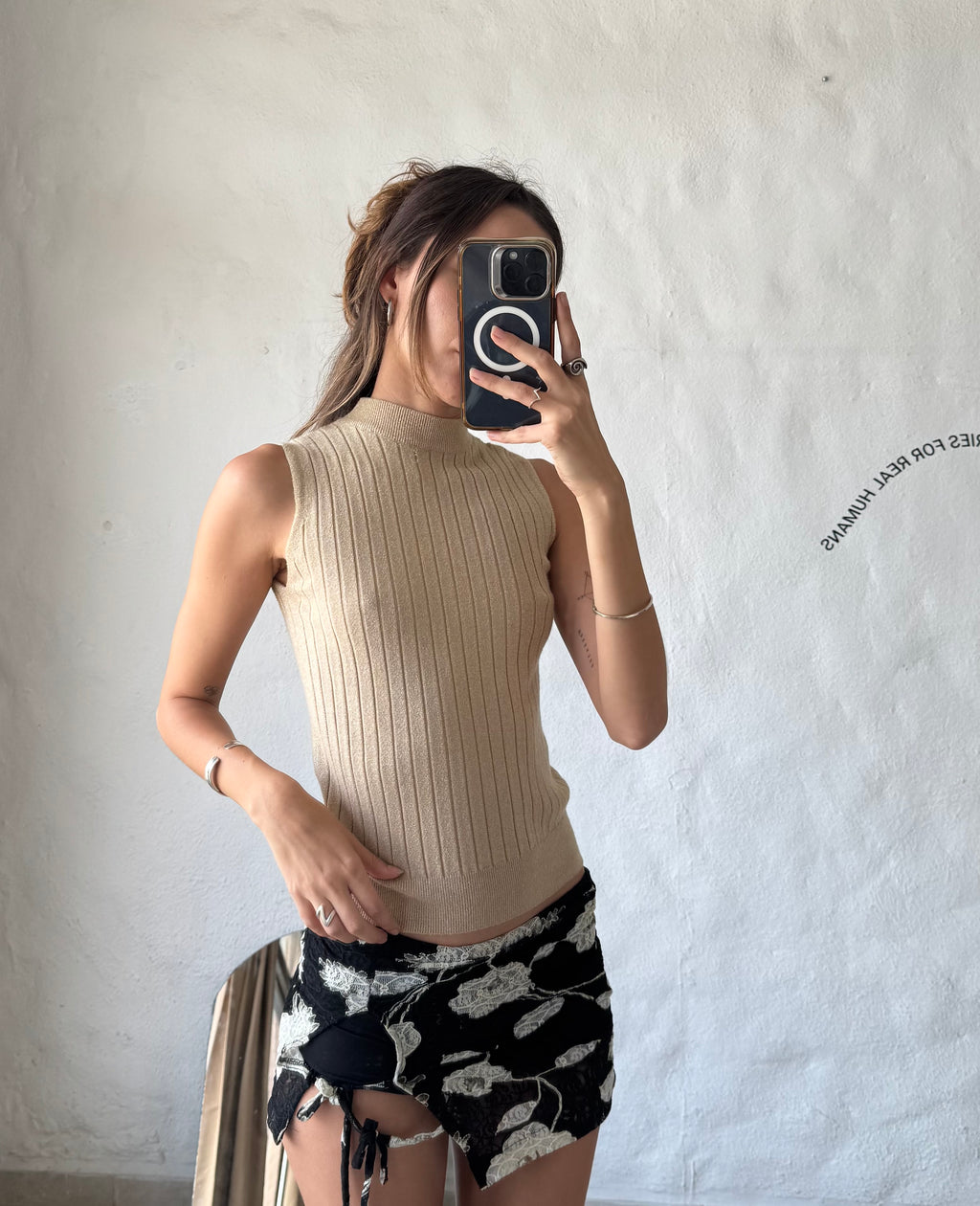 Sandy turtleneck