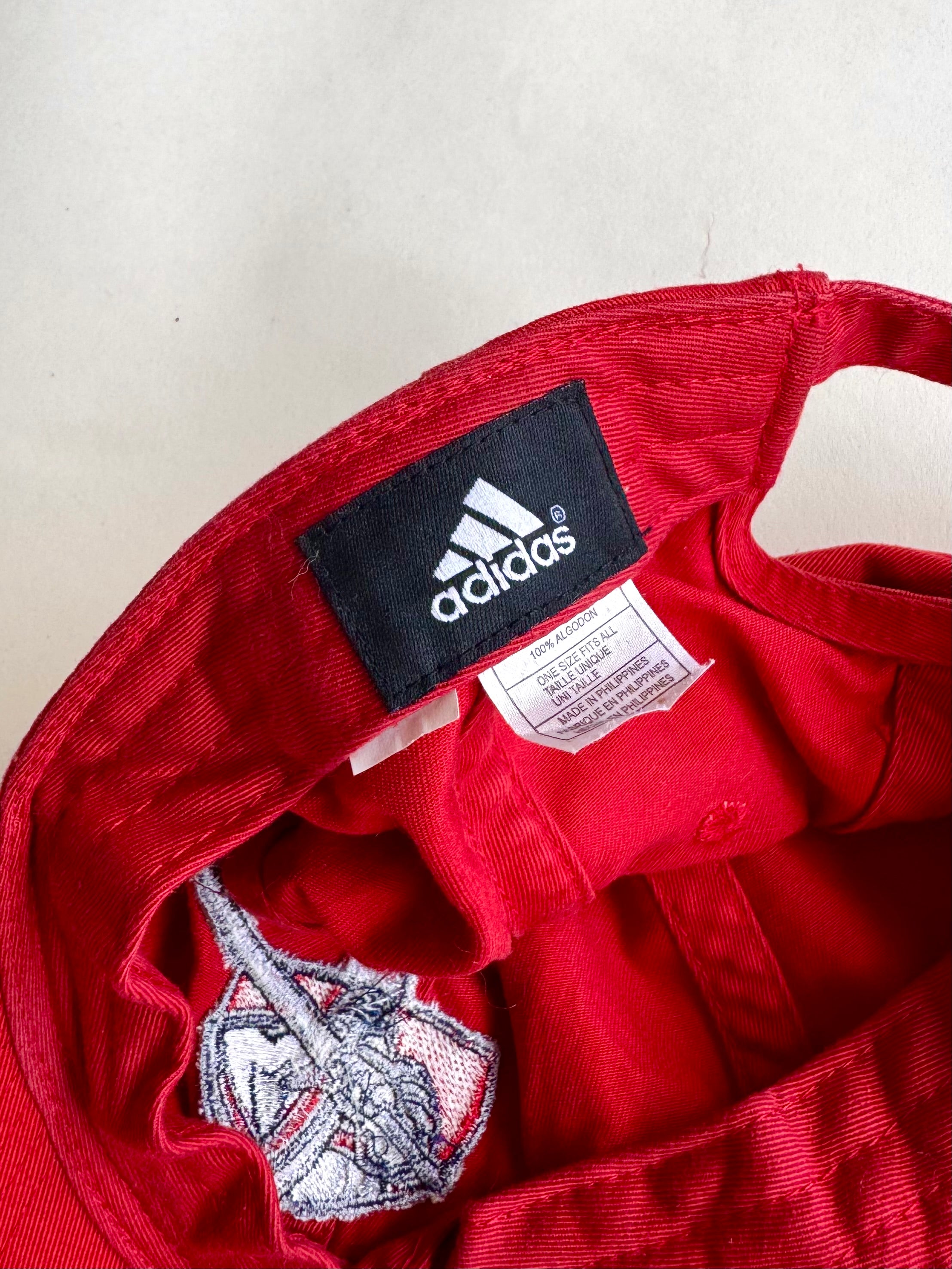 Red cap